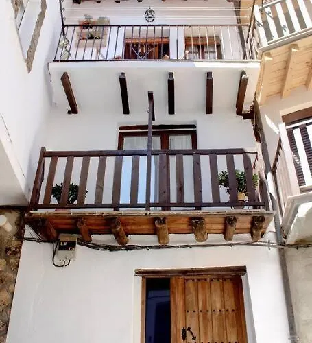 La Casa De La Golondrina * Pedro Bernardo